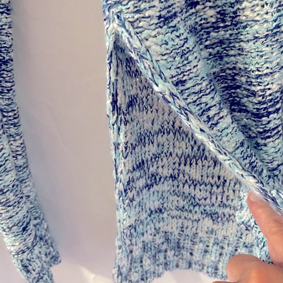 Arizona Jeans Acrylic Sweater. Juniors size XS.  Like New. Side Slits. - Picture 7 of 12